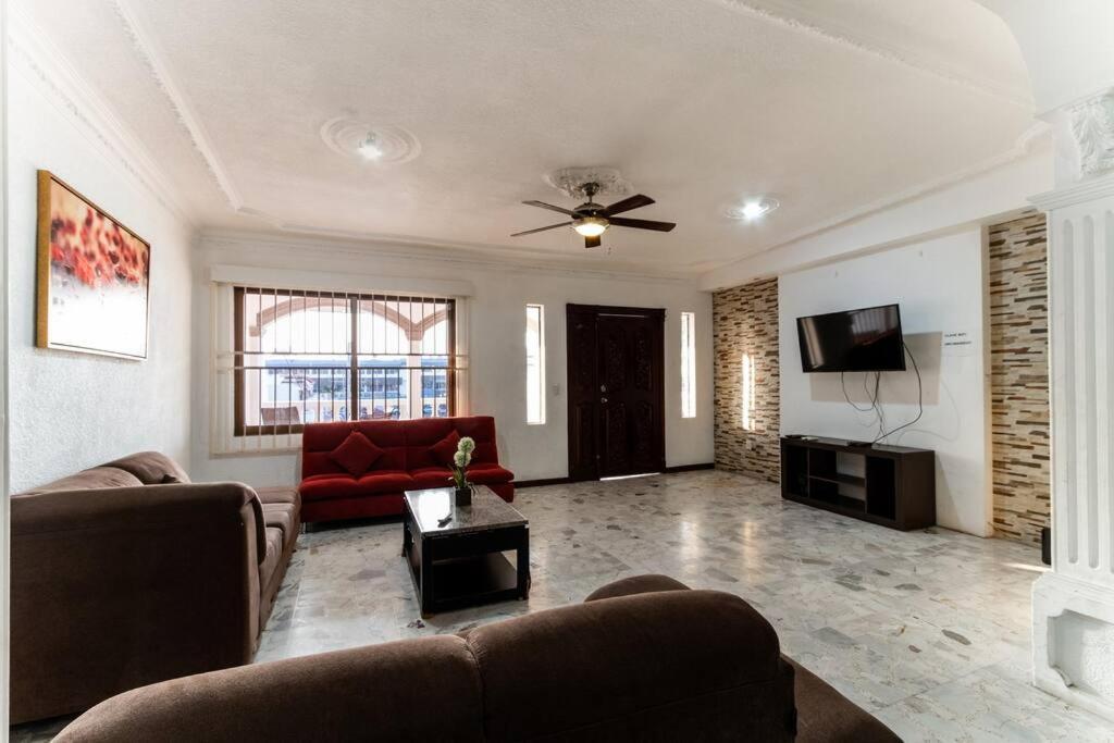 Amplio Departamento Familias Grandes Mazatlán